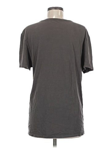 On The Byas Short Sleeve T-Shirt (view 2)