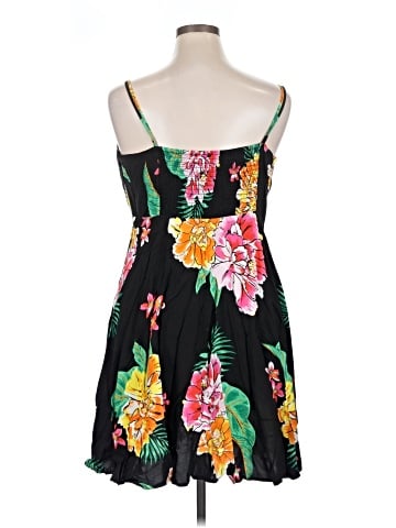 Old Navy Casual Dress (view 2)