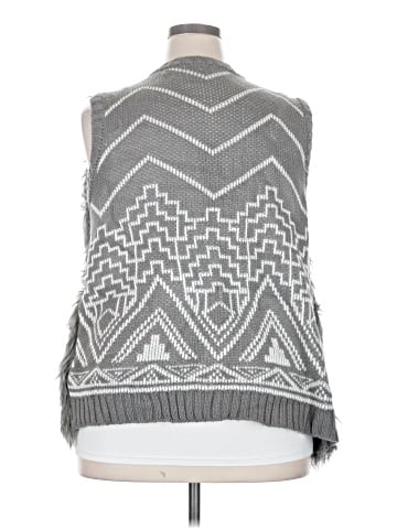 Xhilaration Faux Fur Vest (view 2)