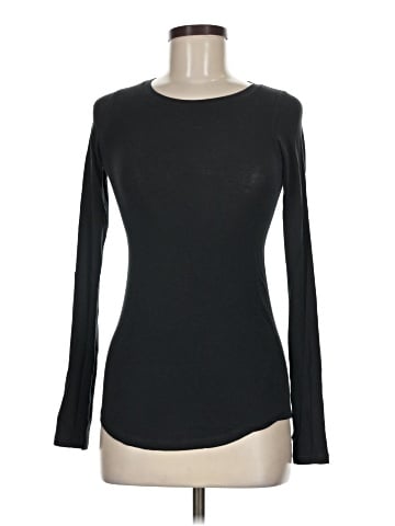 Lululemon Athletica Long Sleeve T-Shirt (view 1)