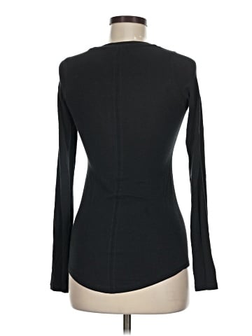 Lululemon Athletica Long Sleeve T-Shirt (view 2)