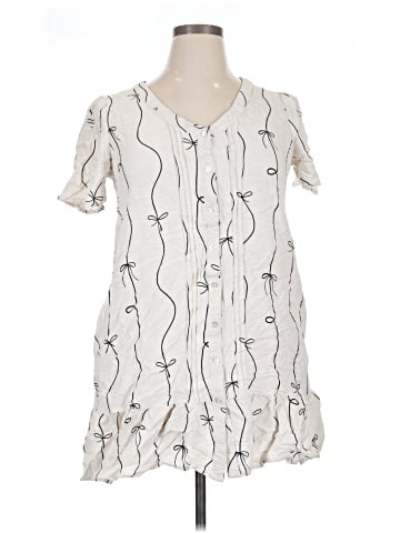 Jane and Delancey Casual Dress (view 1)