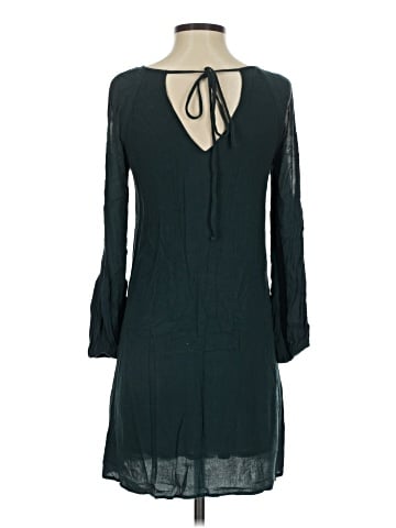 Old Navy Casual Dress (view 2)