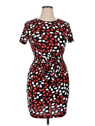 Diane von Furstenberg Casual Dress (view 1)