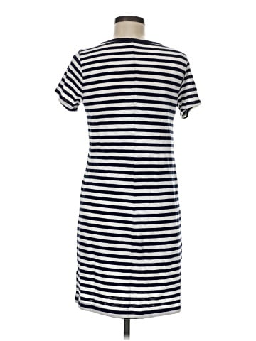 Old Navy Casual Dress (view 2)