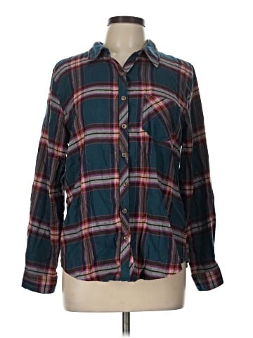 Maurices Long Sleeve Button-Down Shirt (view 1)