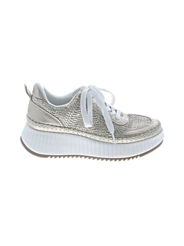 Universal Thread Sneakers (view 1)