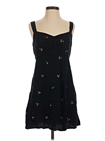 Old Navy Casual Dress (view 1)
