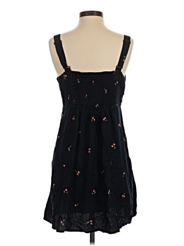 Old Navy Casual Dress (view 2)