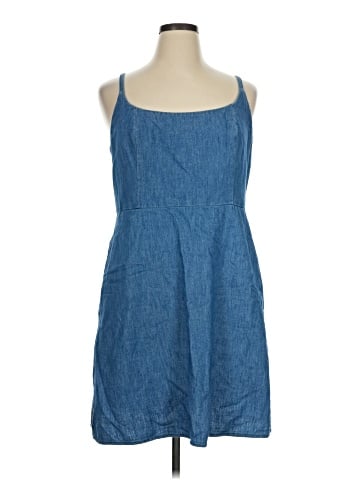 Old Navy Casual Dress (view 1)