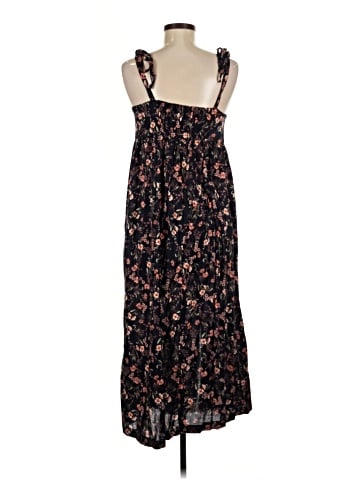 Old Navy Casual Dress (view 2)