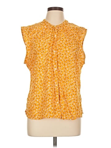 Old Navy Sleeveless Button-Down Shirt (view 1)
