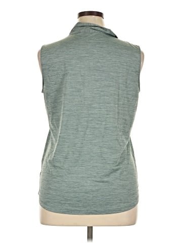 Lady Hagen Sleeveless T-Shirt (view 2)