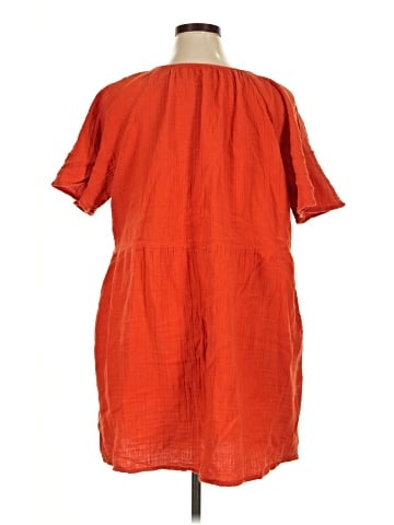 Old Navy Casual Dress (view 2)
