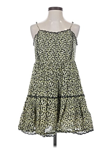Urban Outfitters Casual Dress (view 1)