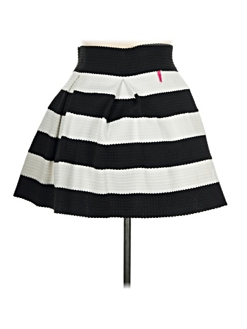 Xhilaration Casual Skirt (view 2)
