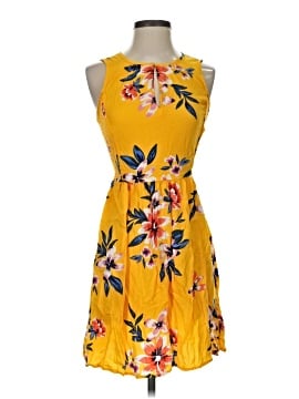 old navy yellow dress Fit & Flare Sleeveless Linen-Blend Midi Featuring a soft crinkle texture Used Old Navy Yellow Gowns