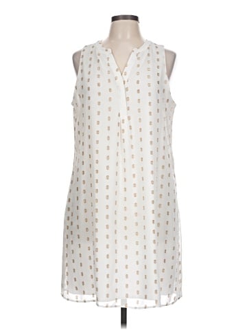 Crown & Ivy Casual Dress (view 1)
