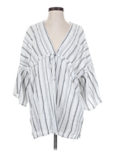 Roxy 3/4 Sleeve Blouse (view 1)