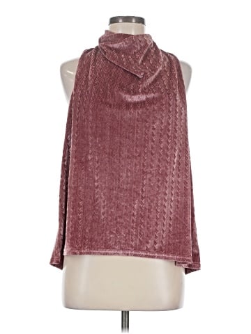 Entro Sleeveless Turtleneck (view 1)
