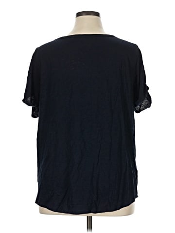 JCPenney Short Sleeve T-Shirt (view 2)