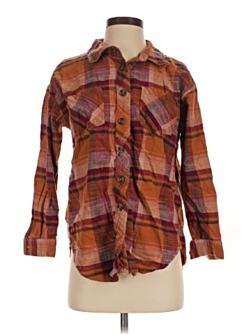 Maurices 3/4 Sleeve Button-Down Shirt (view 1)