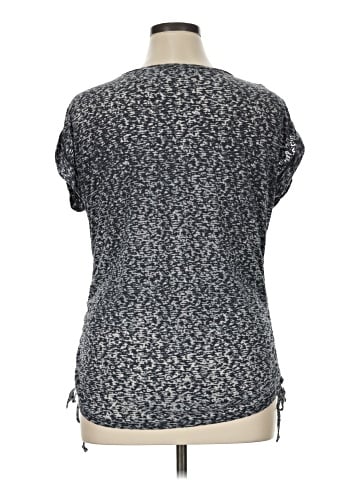 Extra Touch Short Sleeve Top (view 2)