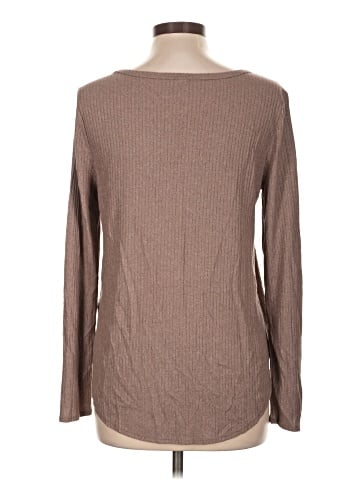 Old Navy Long Sleeve T-Shirt (view 2)