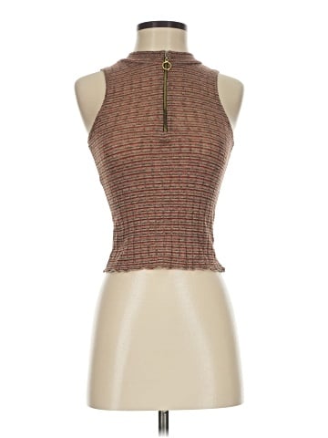 Hiatus Sleeveless Top (view 1)