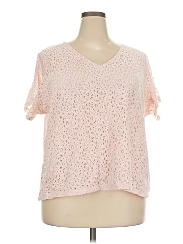 Liz Claiborne Short Sleeve T-Shirt (view 1)
