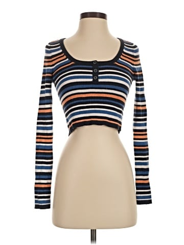 American Eagle Outfitters Long Sleeve T-Shirt (view 1)
