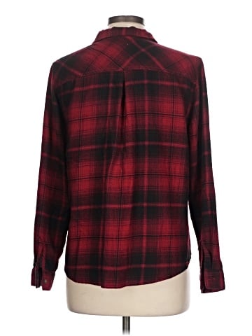Maurices Long Sleeve Button-Down Shirt (view 2)