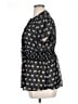 Torrid 100% Polyester Stars Black Short Sleeve Blouse Size 1X Plus (1) - photo 5