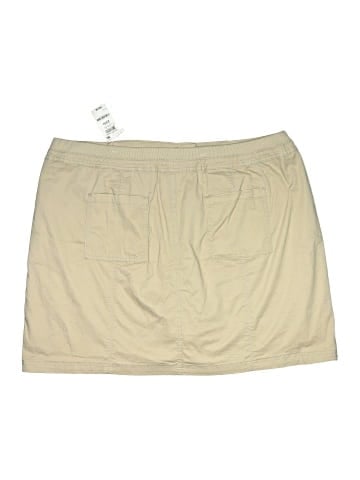 Karen Scott Skort (view 2)