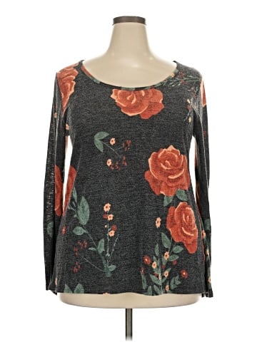 Lularoe 3/4 Sleeve T-Shirt (view 1)