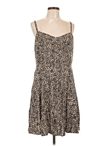 Old Navy Casual Dress (view 1)