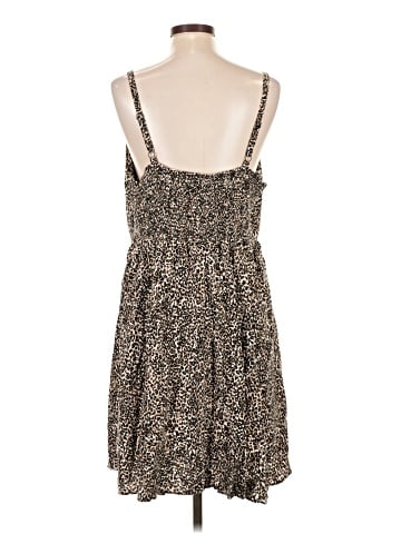 Old Navy Casual Dress (view 2)