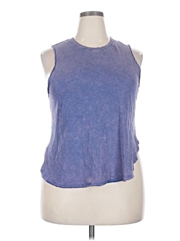 Wild Fable Sleeveless T-Shirt (view 1)