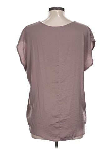 Forever 21 Short Sleeve T-Shirt (view 2)