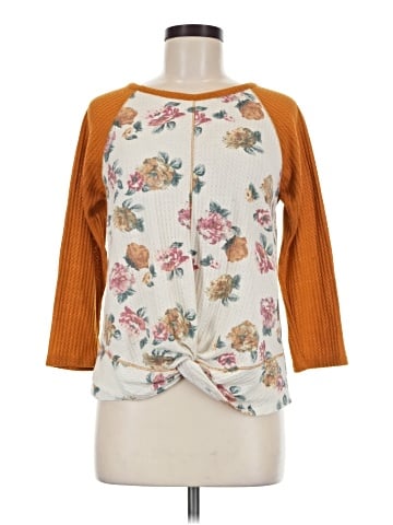 Eyeshadow 3/4 Sleeve Top (view 1)