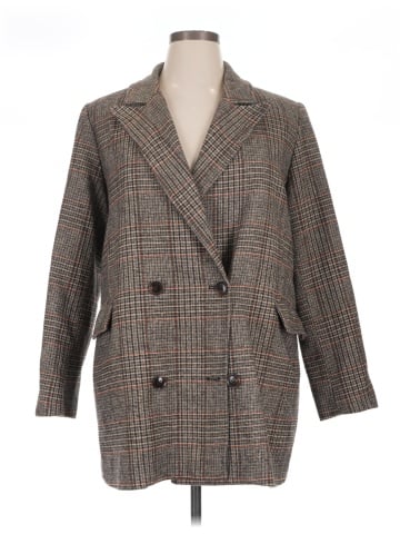 Treasure & Bond Coat (view 1)