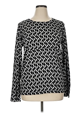 Liz Claiborne Long Sleeve T-Shirt (view 1)