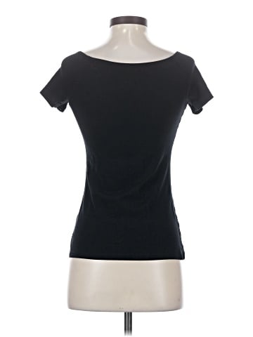 Old Navy Short Sleeve T-Shirt (view 2)