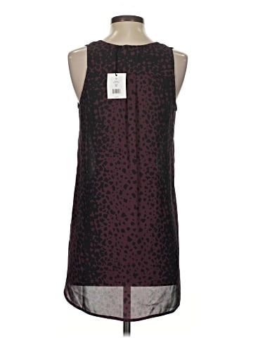 Vince. Sleeveless Silk Top (view 2)