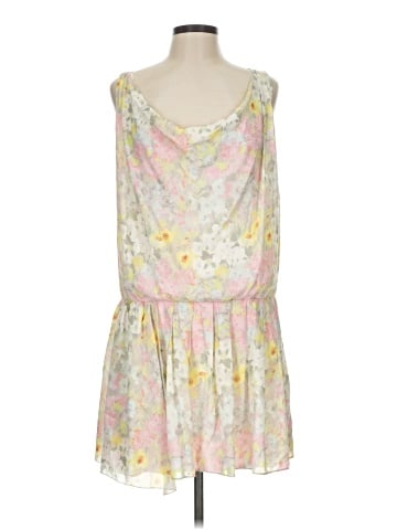 Alice + Olivia Casual Dress (view 1)