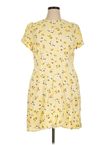 Old Navy Casual Dress (view 1)