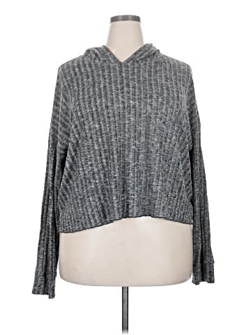 American Eagle Outfitters Pullover Sweater (view 1)