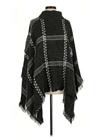 Basha Poncho (view 1)