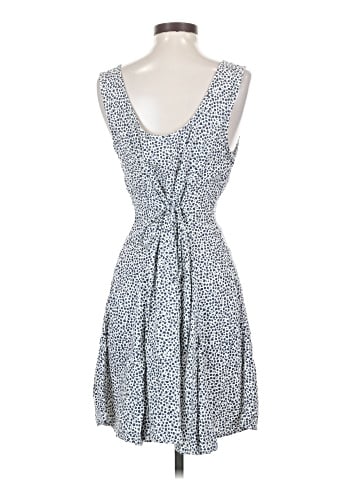 Old Navy Casual Dress (view 2)