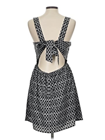 Forever 21 Contemporary Sleeveless Top (view 2)